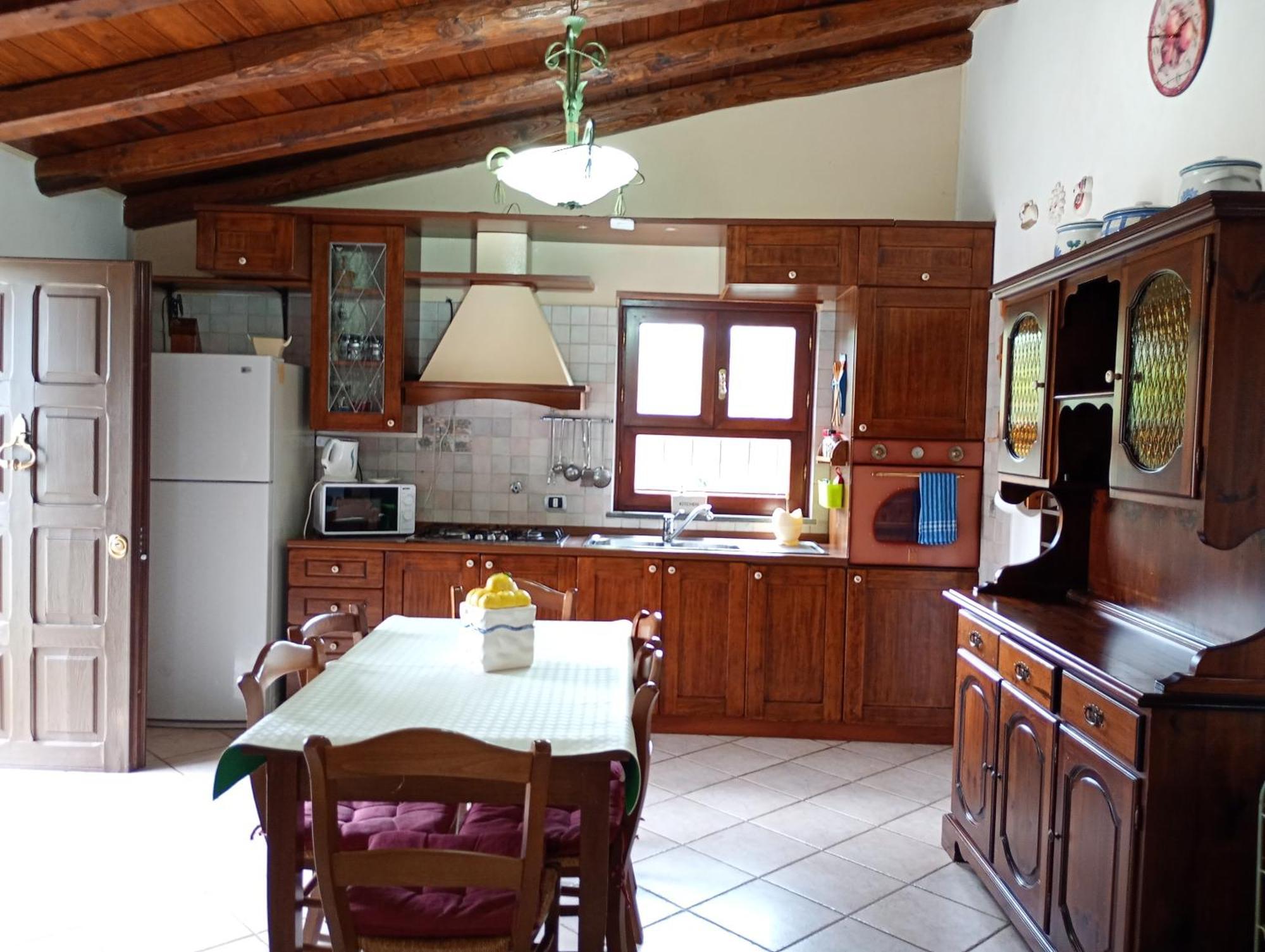 Independent Villa With Private Beach On The Lake Браччано Екстер'єр фото